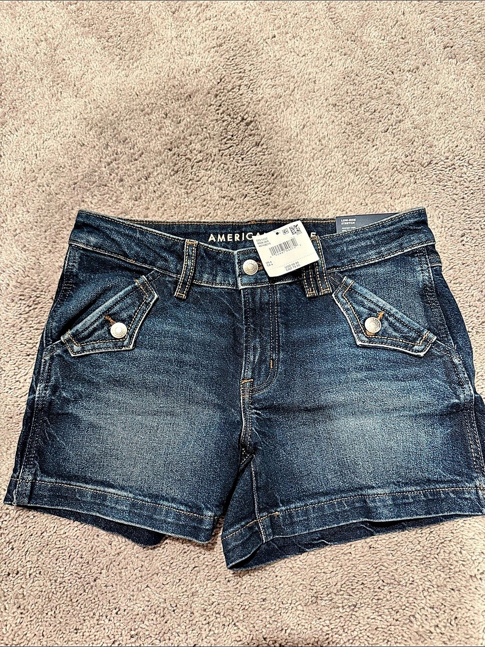 American Eagle AE Stretch Low-Rise Perfect Midi Short Denim Shorts Size 4